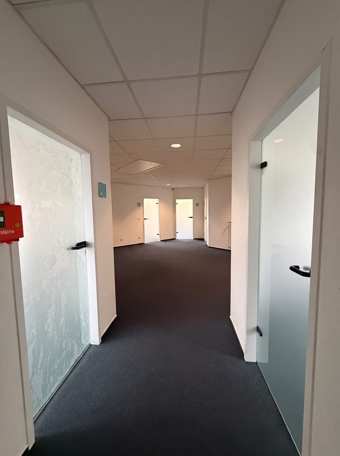 Flur im Bürogebäude am Standort Wedemark